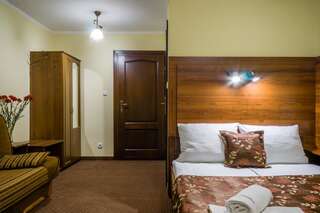 Отели типа «постель и завтрак» Markowy Dworek Бялка-Татшаньска Двухместный номер с основными удобствами и 1 кроватью-6
